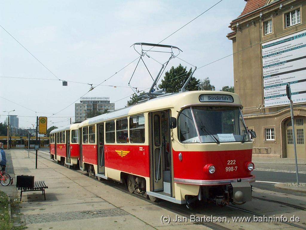 DCP_6116.JPG - Wagen 222 998-7 whrend einer Sonderfahrt im Sommer 2002